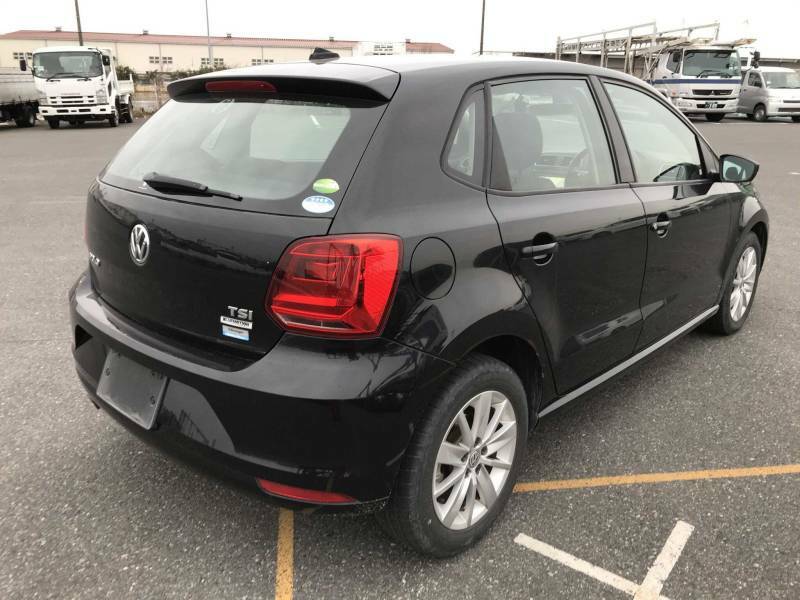 Volkswagen Polo 1.2 Tsi Bluemotion Tech Sel Hatchback D WVW304 Black #2