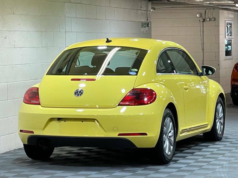 Volkswagen Beetle 1.2 Tsi Bluemotion Tech Design Hatchback Petro WVW106 Yellow #4