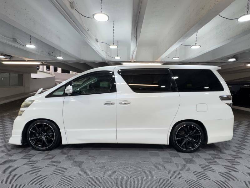 Toyota Vellfire 2.4Z Platinum Selection 2 7 Seat White #2