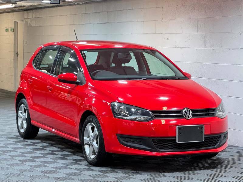 Volkswagen Polo 1.2 Tsi Bluemotion Tech Sel Hatchback D Red