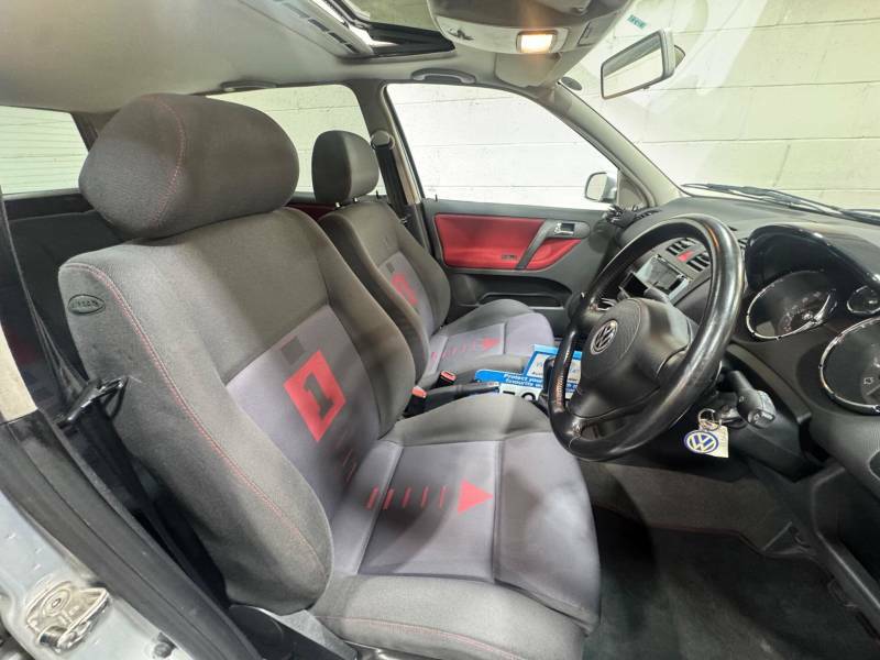 Volkswagen Polo 1.4 Se Red #7