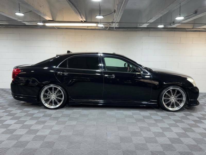 Toyota Crown Majesta 4.6 V8 G Type Wald Body Kit - 2009 09 Black #5