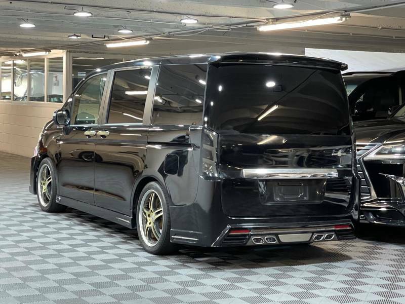 Honda StepWagon Spada 2.0 G Edition 8 Seat Ulez Black #3
