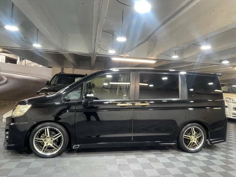Honda StepWagon Spada 2.0 G Edition 8 Seat Ulez Black #2