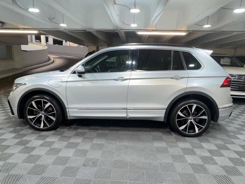 Volkswagen Tiguan 1.4 Tsi Ehybrid R-line Dsg Silver #2