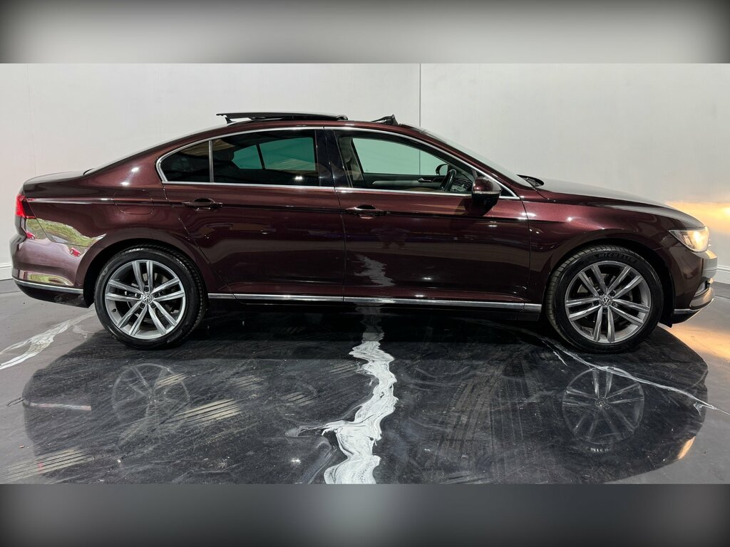 Volkswagen Passat 2.0 Tdi Gt Saloon Euro 6 Ss NV17VAD Red #4