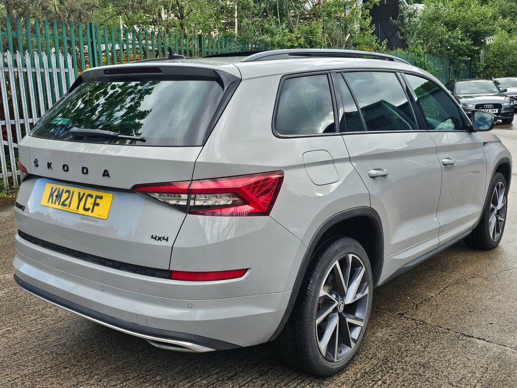 Skoda Kodiaq 2.0 Tdi Sportline Suv Dsg 4Wd Euro 6 S Grey #5