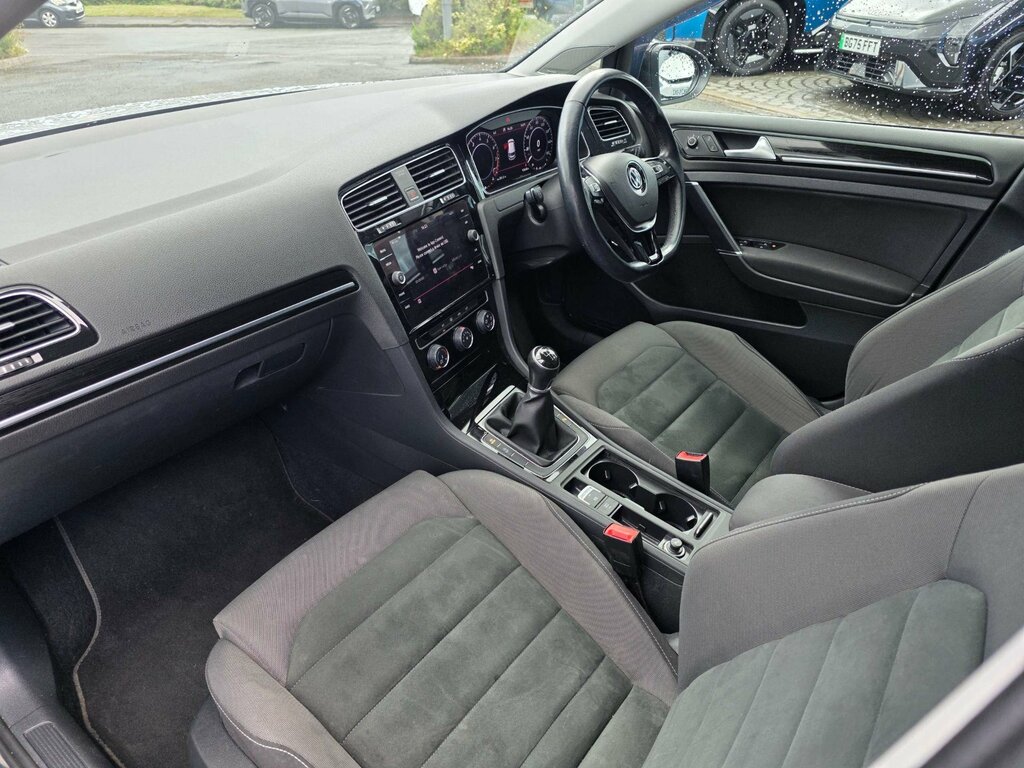 Volkswagen Golf 1.5 Tsi Evo Se Nav Black #7