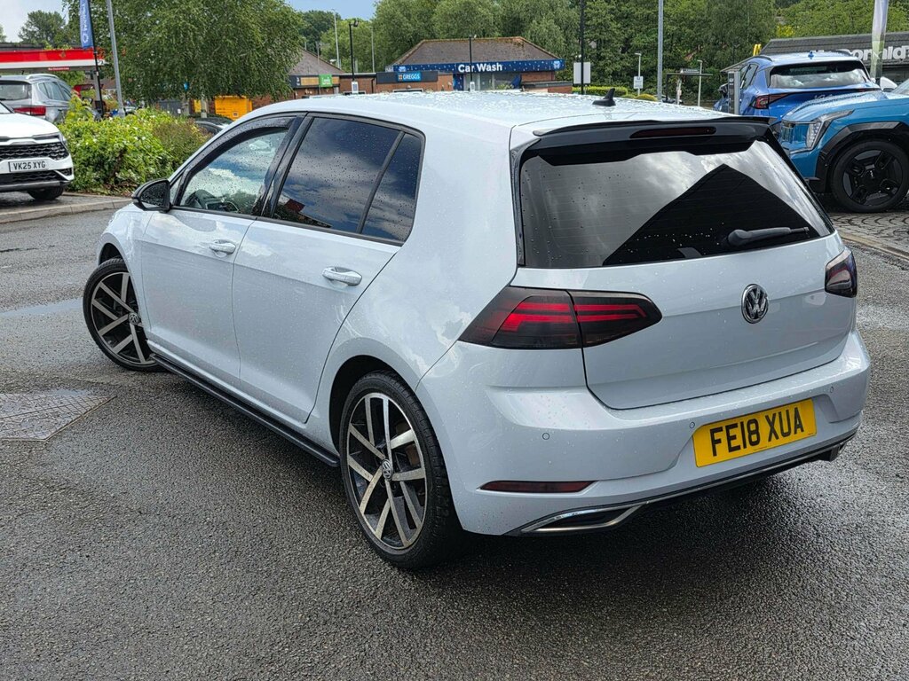 Volkswagen Golf 1.5 Tsi Evo Se Nav Black #4