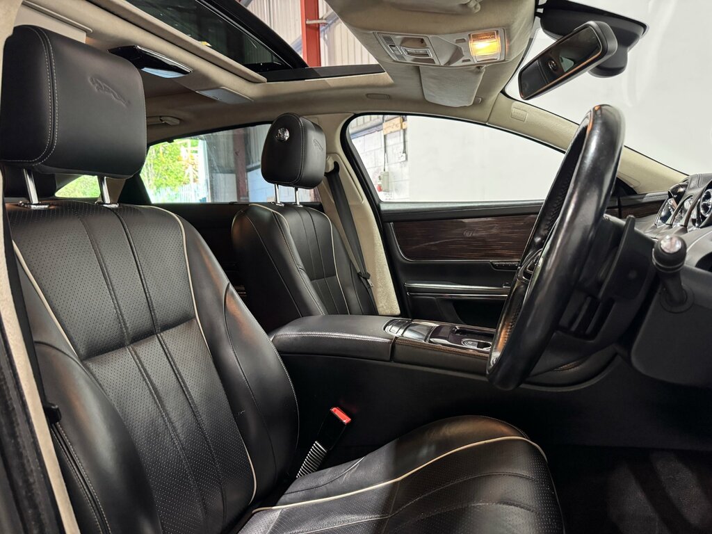 Jaguar XJ 3.0 3.0D V6 Portfolio Black #11