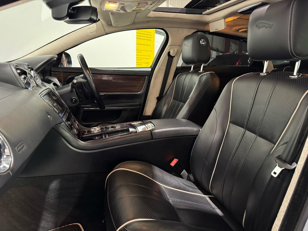 Jaguar XJ 3.0 3.0D V6 Portfolio Black #37