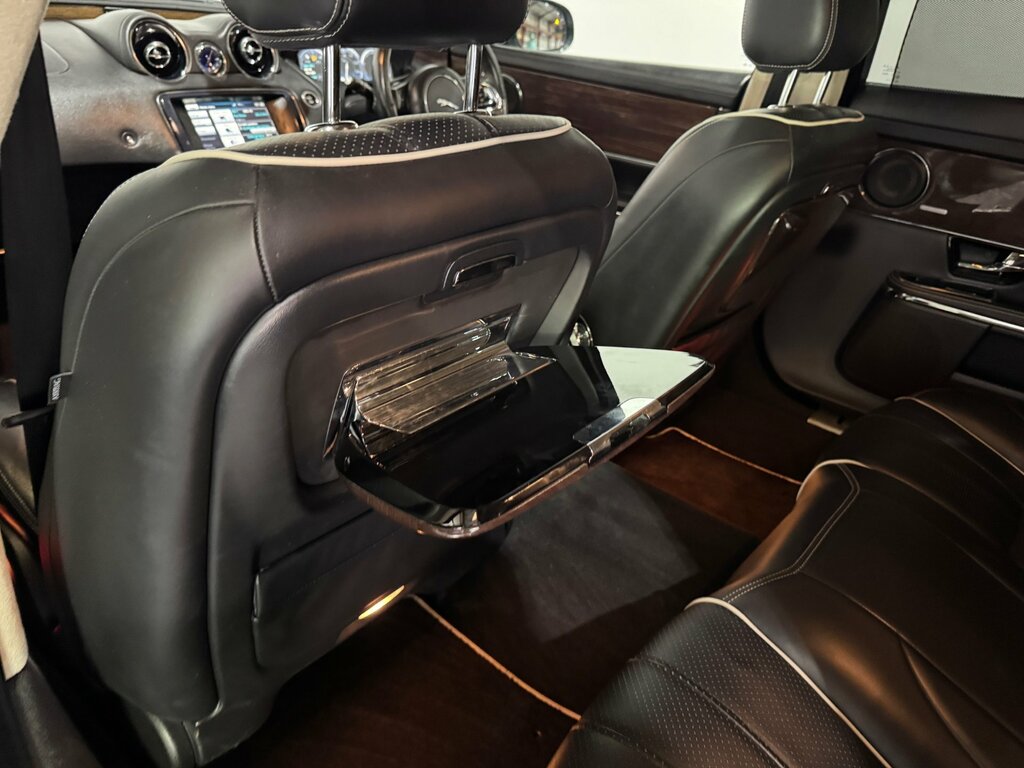 Jaguar XJ 3.0 3.0D V6 Portfolio Black #33