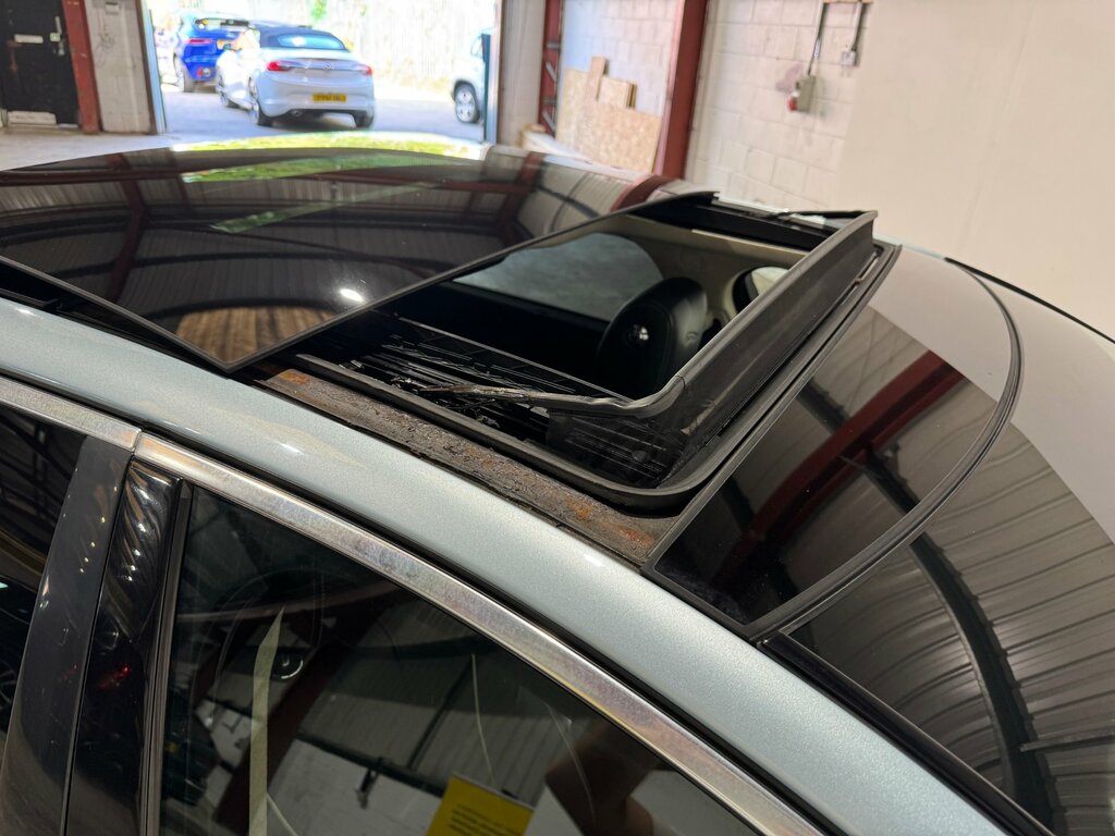 Jaguar XJ 3.0 3.0D V6 Portfolio Black #9