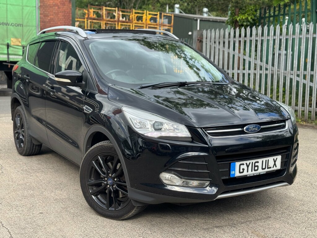 Ford Kuga 2.0 Tdci 150 Titanium 2Wd White #1