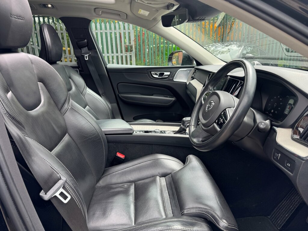 Volvo XC60 2.0 D4 Inscription Pro Suv Awd Eur Black #4
