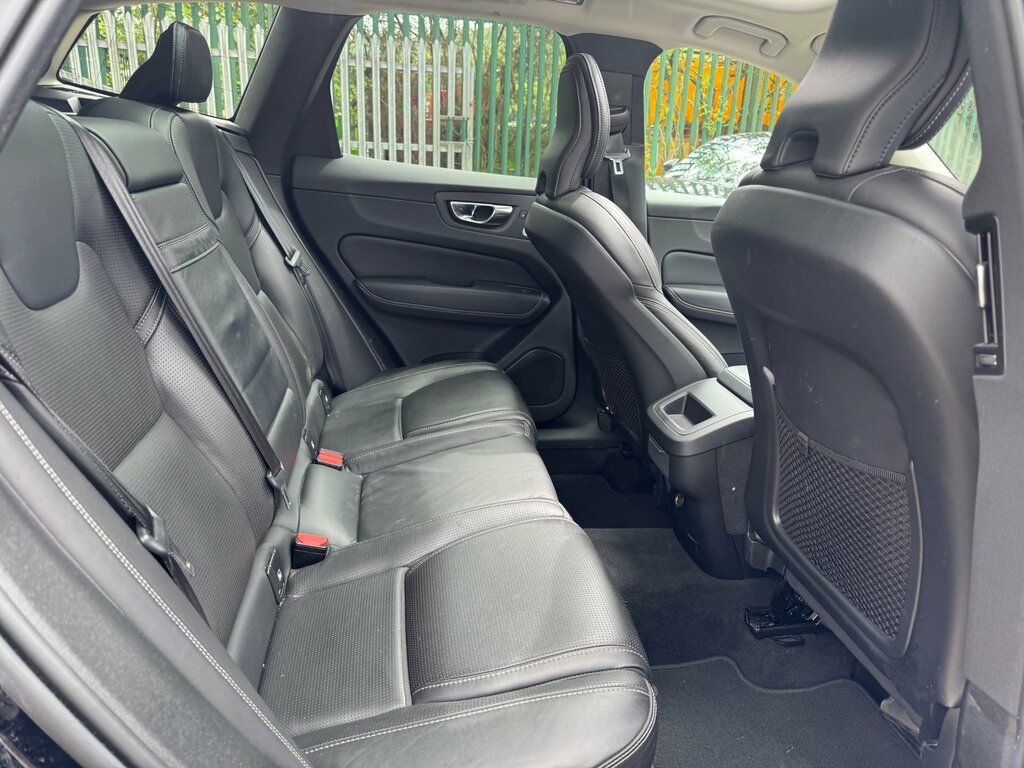Volvo XC60 2.0 D4 Inscription Pro Suv Awd Eur Black #5