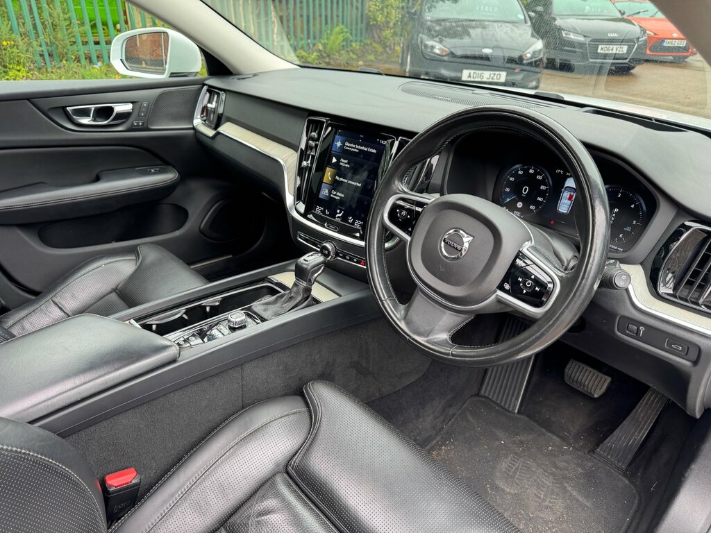 Volvo V60 2.0 D4 Inscription Pro Estate Euro White #6