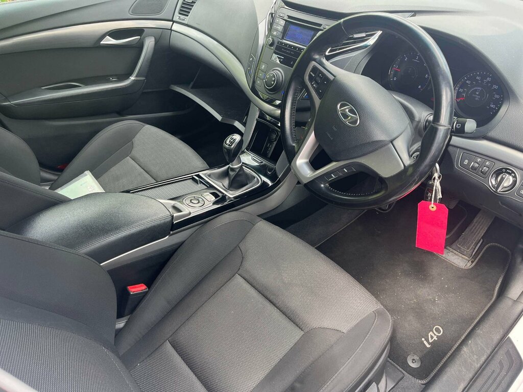 Hyundai I40 1.7 Crdi Blue Drive Active Estate Manua White #4