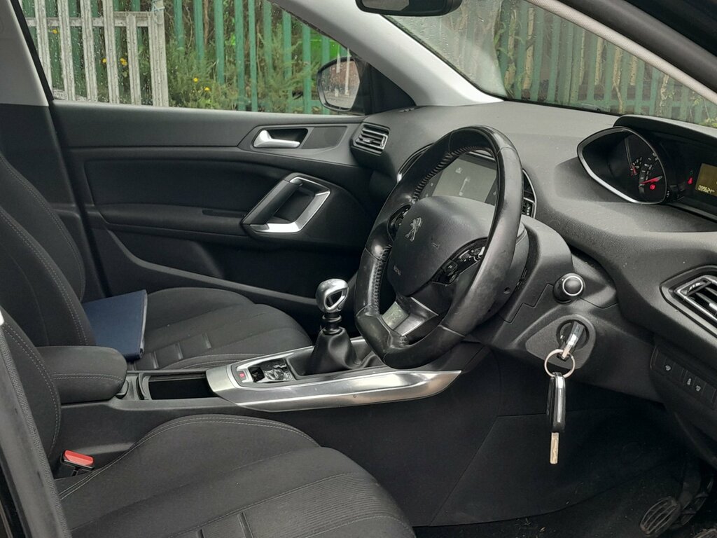 Peugeot 308 SW E-hdi Sw Active Navigation White #7