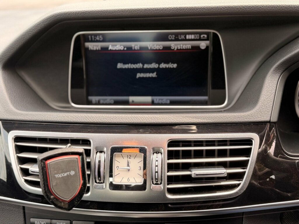 Mercedes-Benz E Class 2014 14 E220 Silver #19