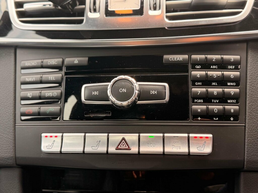 Mercedes-Benz E Class 2014 14 E220 Silver #30