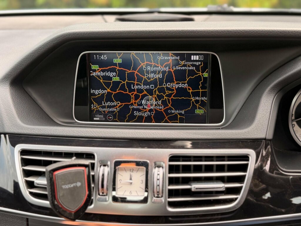 Mercedes-Benz E Class 2014 14 E220 Silver #21