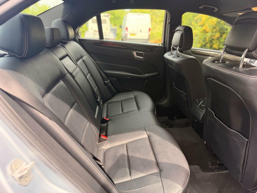 Mercedes-Benz E Class 2014 14 E220 Silver #17