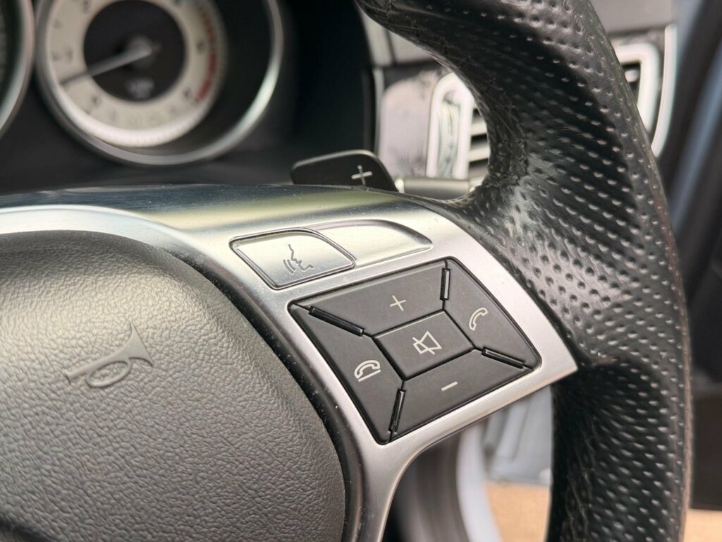 Mercedes-Benz E Class 2014 14 E220 Silver #24