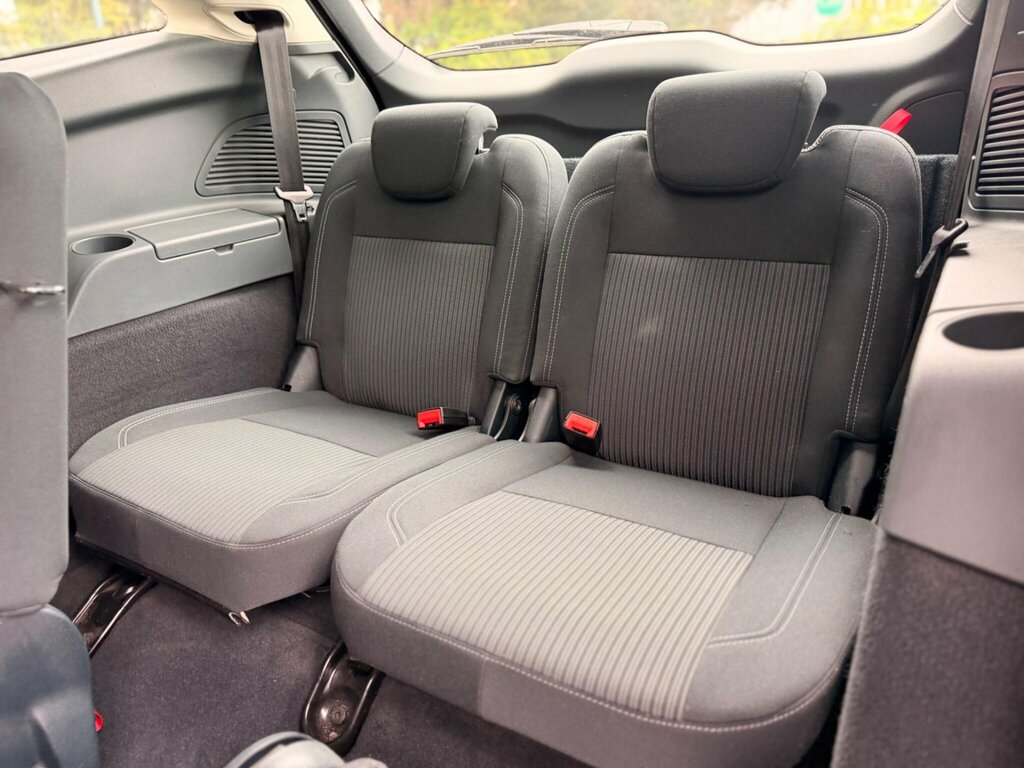 Ford Grand C-Max 1.0T Ecoboost Titanium Silver #12
