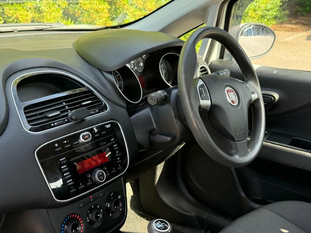 Fiat Punto 1.2 Pop Euro 6 Red #15