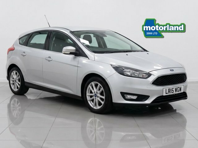 Ford Focus Ecoboost Zetec Hatchback Silver