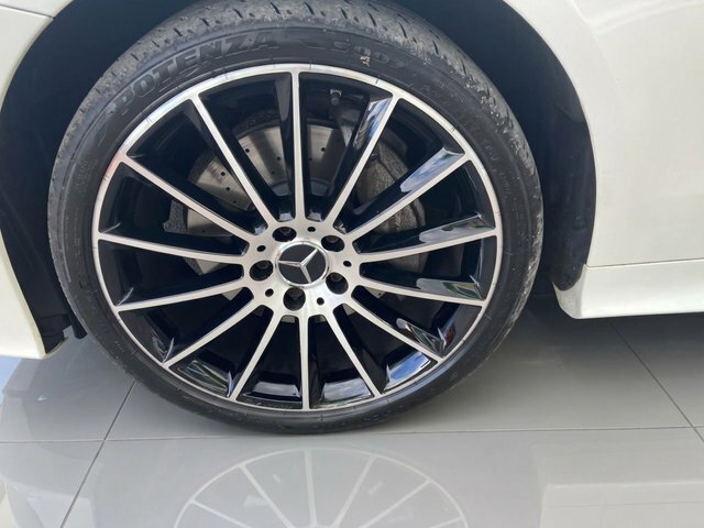 Mercedes-Benz E Class E220d Amg Line Premium AJ68LAA White #2
