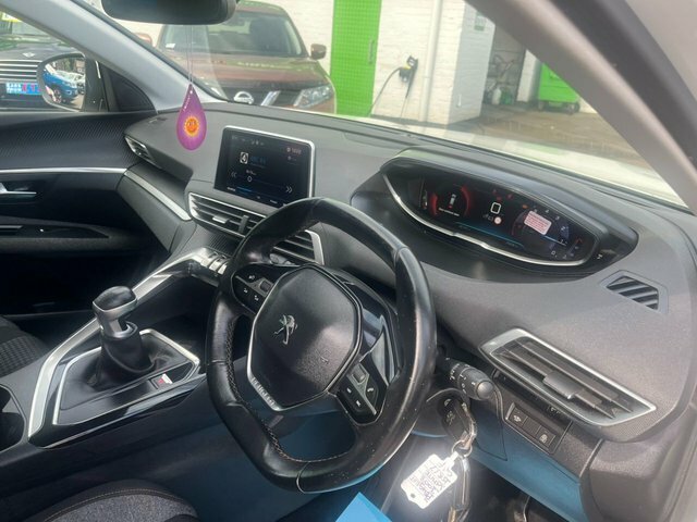 Peugeot 3008 Blue #12