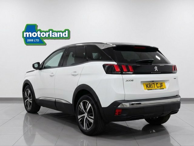 Peugeot 3008 Puretech Active Suv White #4