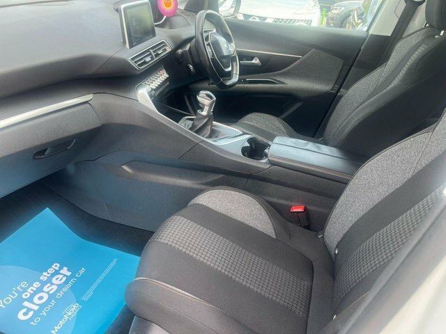 Peugeot 3008 Blue #10