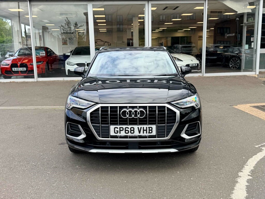 Audi Q3 Sport 35 Tfsi  #3