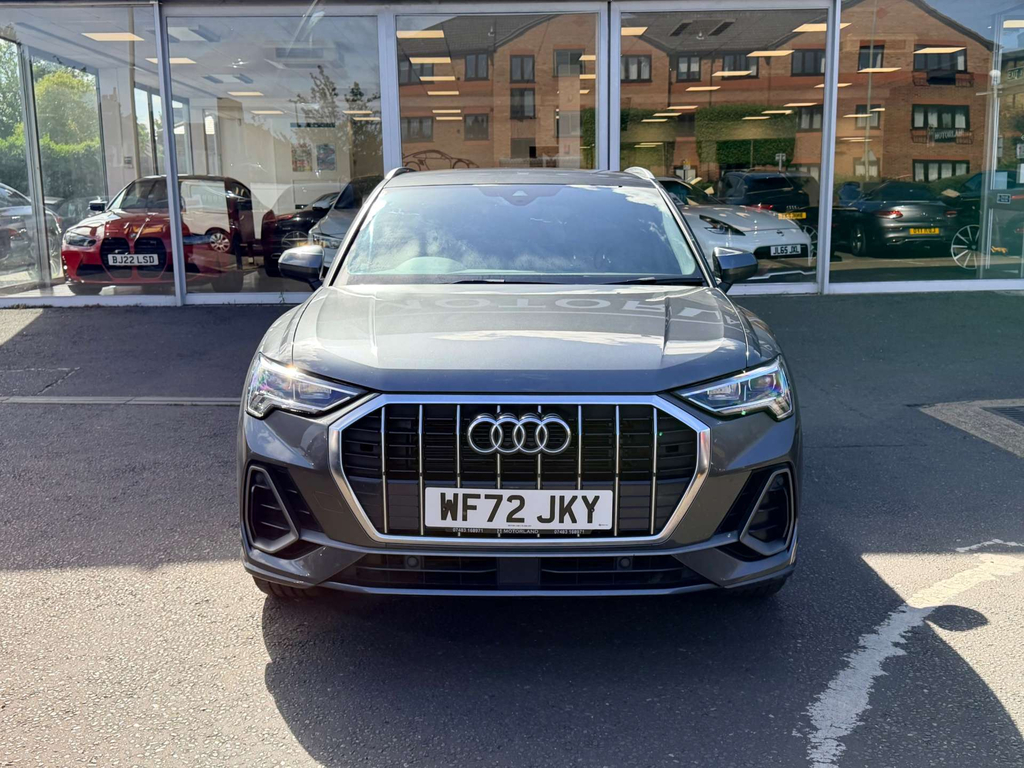 Audi Q3 S Line 35 Tfsi Mhev WF72JKY #4