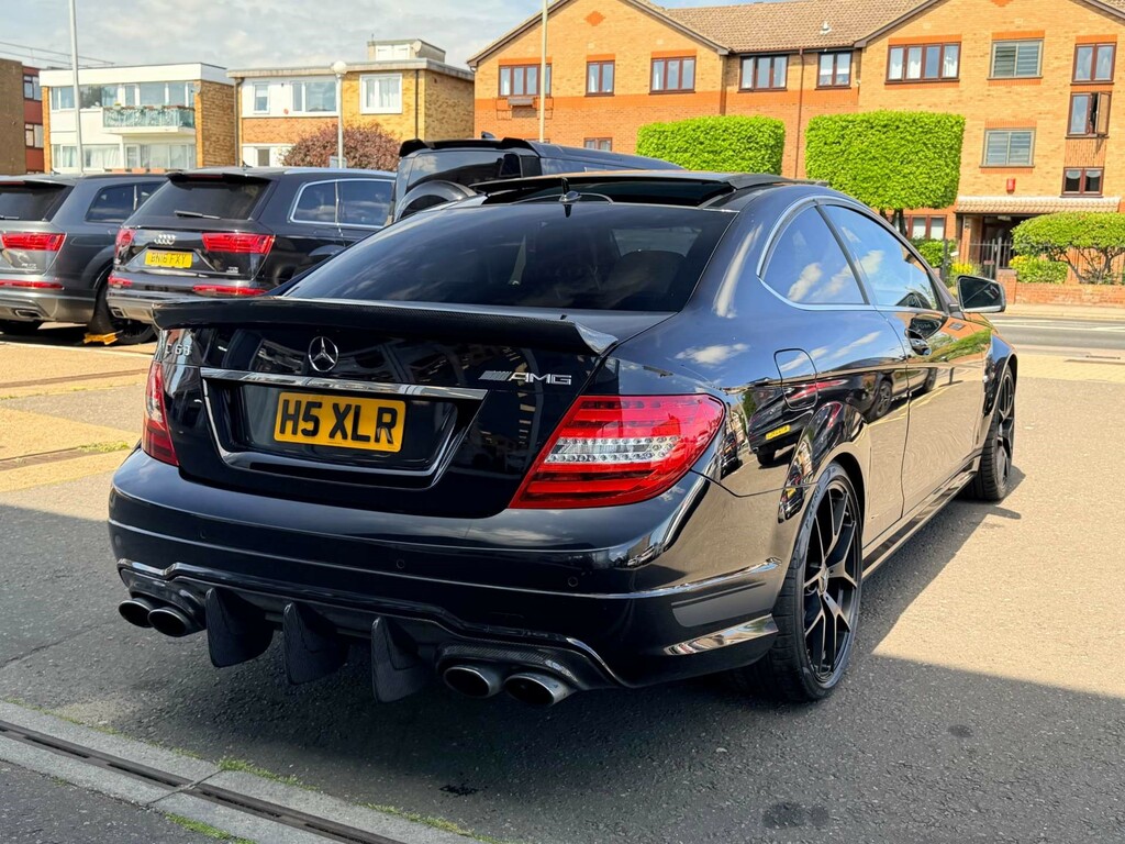 Mercedes-Benz C Class C63 Amg Black #9