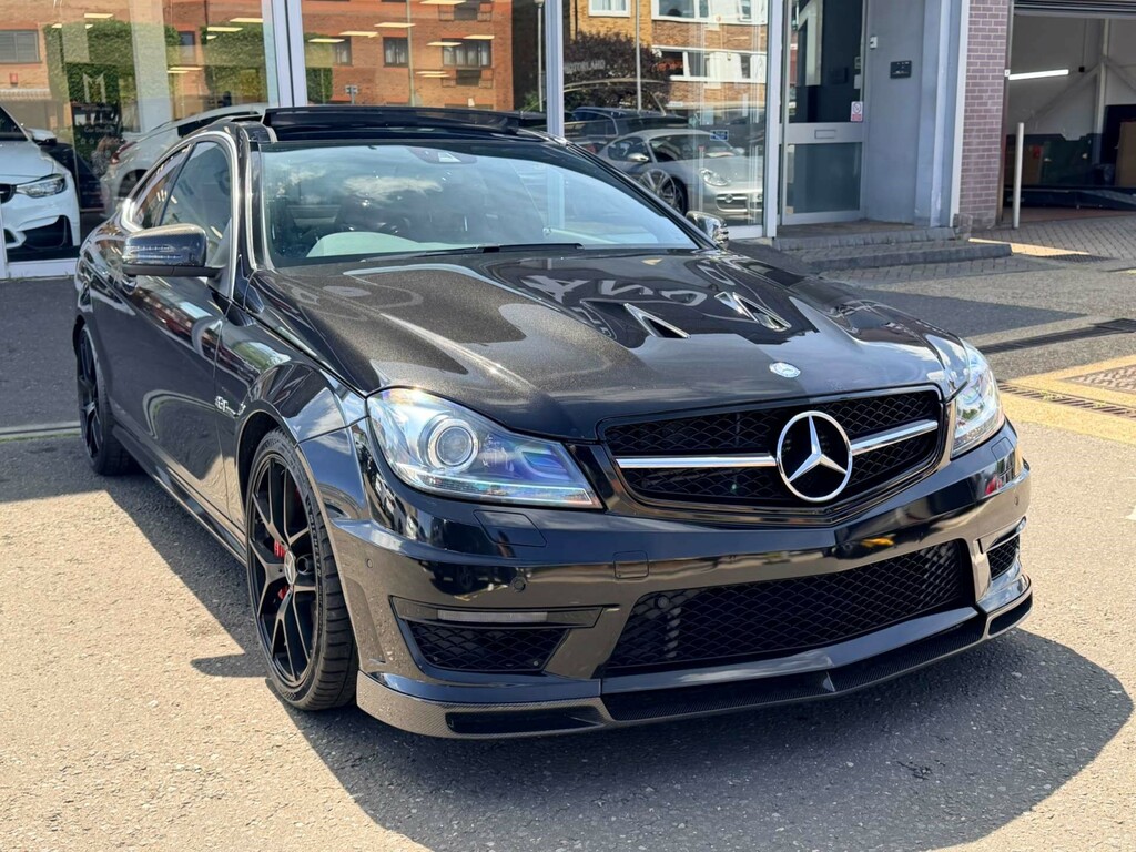 Mercedes-Benz C Class C63 Amg Black #10