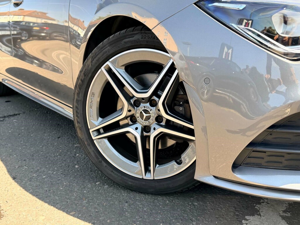 Mercedes-Benz CLA Class Amg Line Premium #2