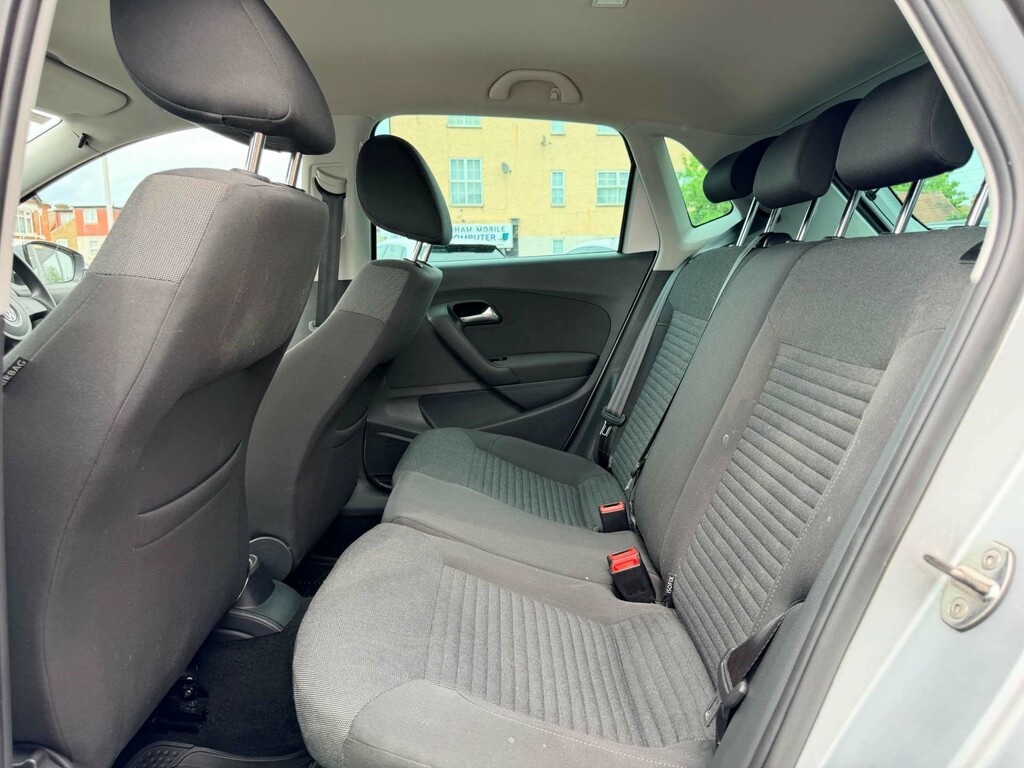 Volkswagen Polo 1.4L Match Silver #25