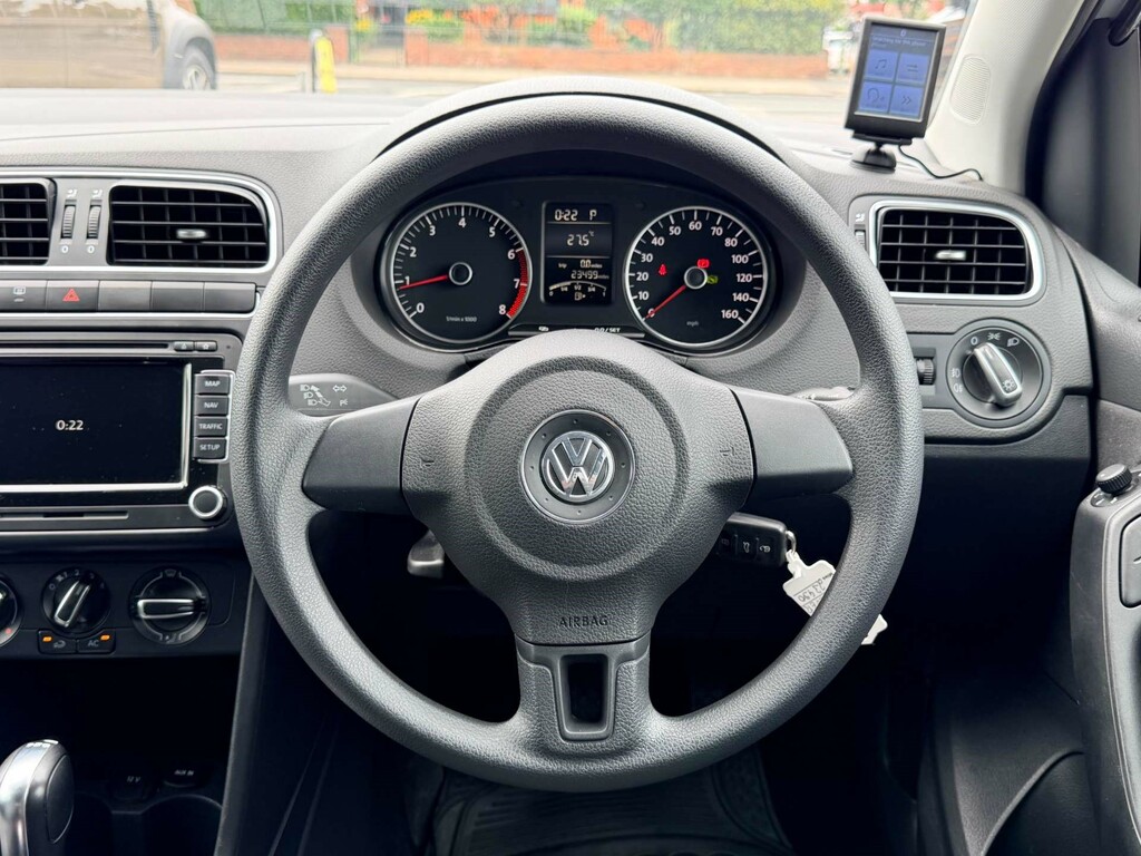 Volkswagen Polo 1.4L Match Silver #20