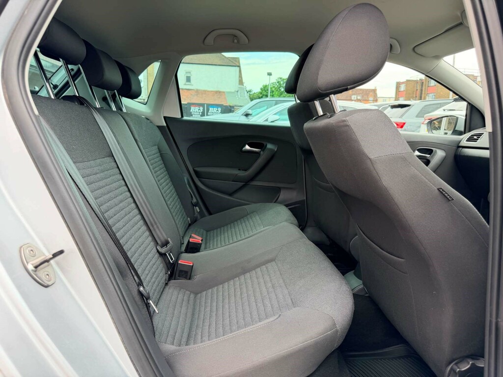 Volkswagen Polo 1.4L Match Silver #24