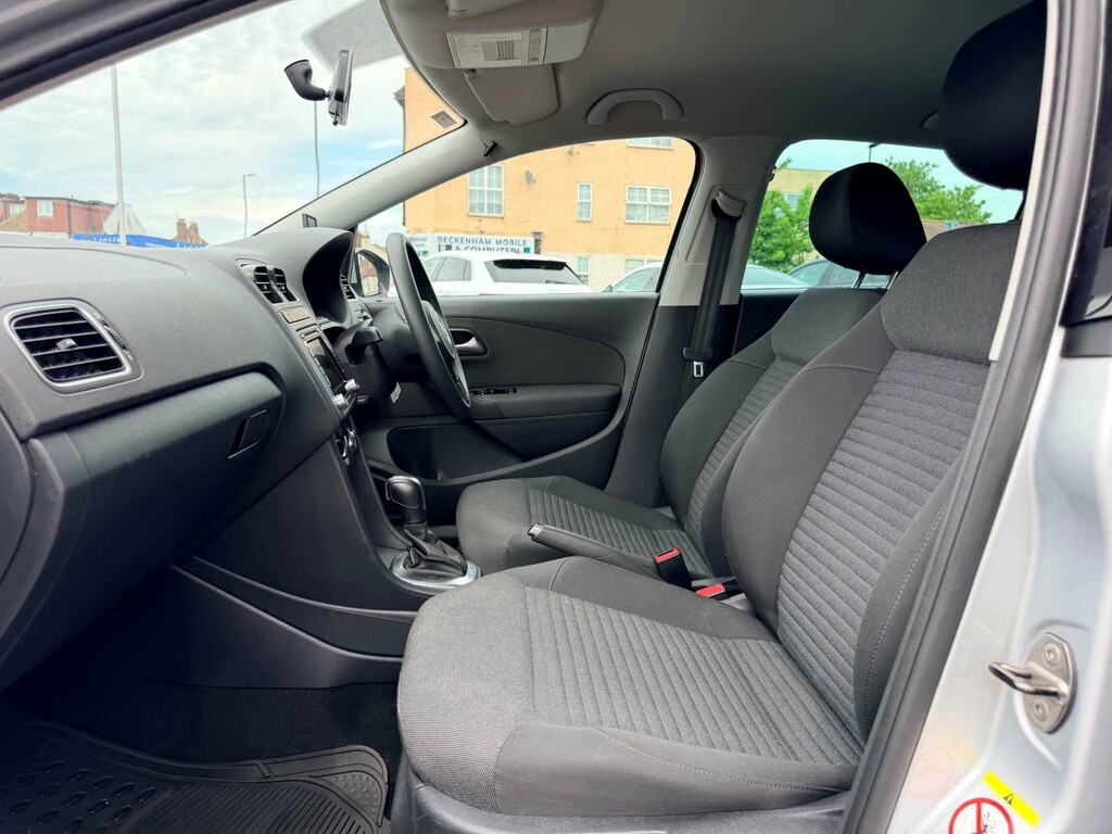Volkswagen Polo 1.4L Match Silver #22