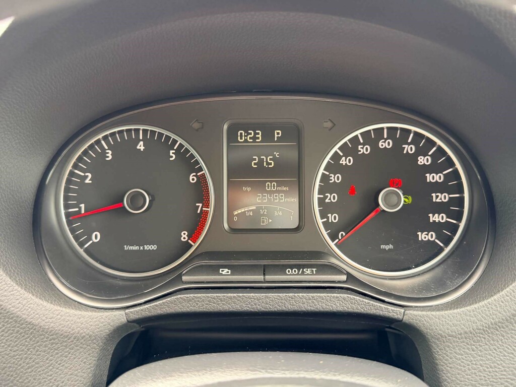 Volkswagen Polo 1.4L Match Silver #26