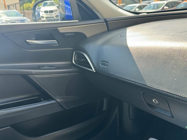 Jaguar XE S Blue #31
