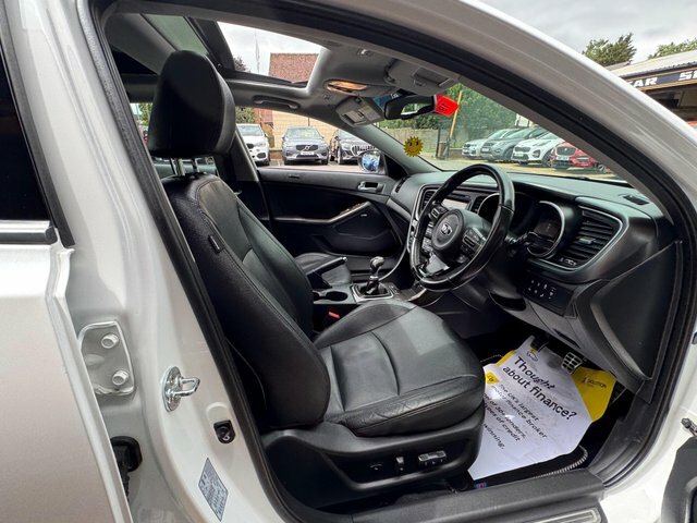 Kia Optima 1.7 Crdi Ecodynamics 3 Saloon Eu Black #12