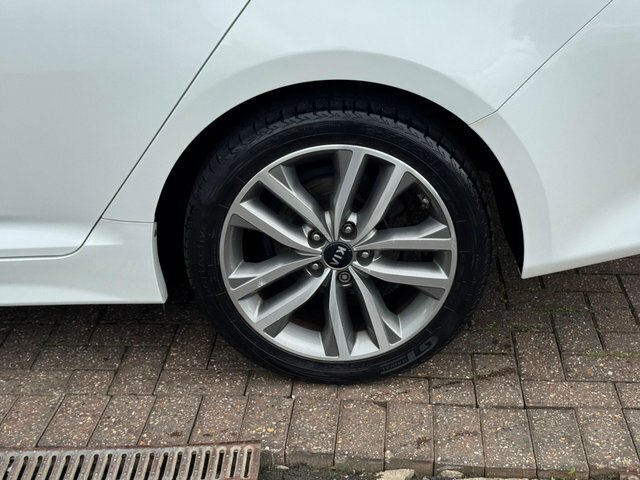 Kia Optima 1.7 Crdi Ecodynamics 3 Saloon Eu Black #37