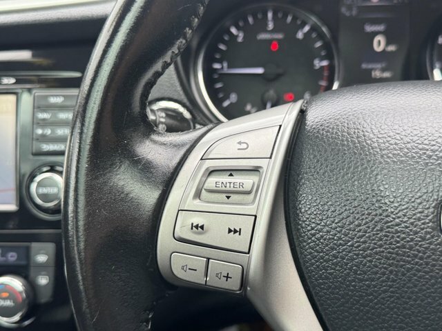 Nissan Qashqai N-connecta Dig-t Black #17