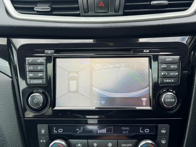 Nissan Qashqai N-connecta Dig-t Black #27